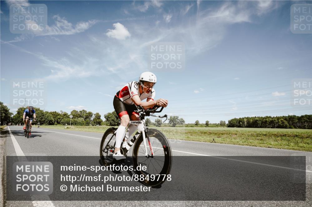 07.09.2025 - 19. Norderstedt Triathlon Michael Burmester http://msf.ph/oto/8849778 07.09.2025 14:05:46 Radfahren 422, 1040 meine-sportfotos.de