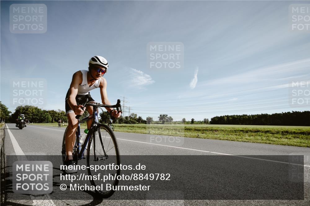 07.09.2025 - 19. Norderstedt Triathlon Michael Burmester http://msf.ph/oto/8849782 07.09.2025 10:35:52 Radfahren 675 meine-sportfotos.de