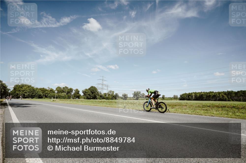 07.09.2025 - 19. Norderstedt Triathlon Michael Burmester http://msf.ph/oto/8849784 07.09.2025 14:05:50 Radfahren  meine-sportfotos.de