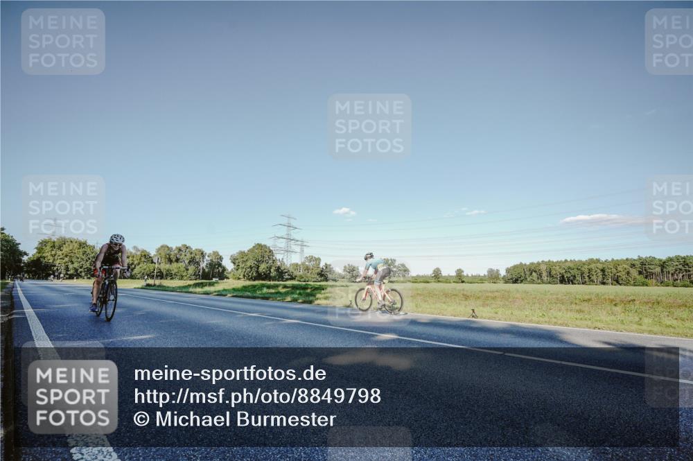 07.09.2025 - 19. Norderstedt Triathlon Michael Burmester http://msf.ph/oto/8849798 07.09.2025 16:17:30 Radfahren 1072, 1095, 1407 meine-sportfotos.de