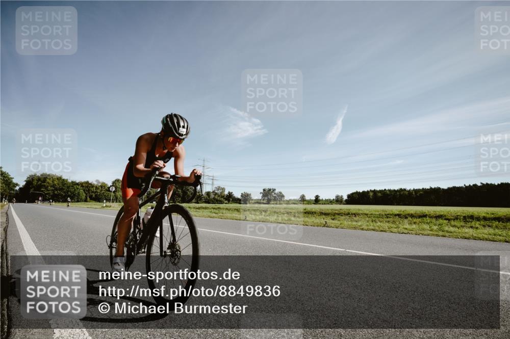 07.09.2025 - 19. Norderstedt Triathlon Michael Burmester http://msf.ph/oto/8849836 07.09.2025 10:37:05 Radfahren 687 meine-sportfotos.de