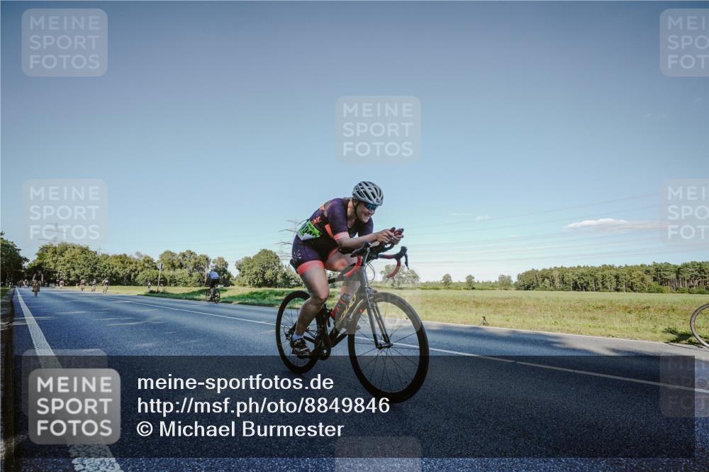 07.09.2025 - 19. Norderstedt Triathlon Michael Burmester http://msf.ph/oto/8849846 07.09.2025 16:17:55 Radfahren 1046, 1096, 1534, 1602 meine-sportfotos.de