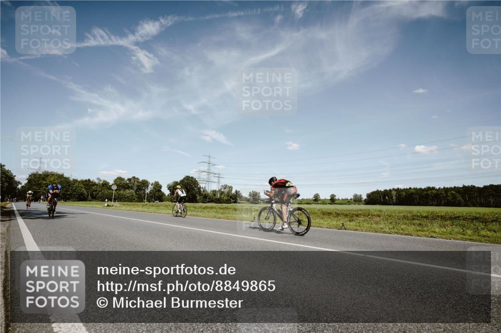 07.09.2025 - 19. Norderstedt Triathlon Michael Burmester http://msf.ph/oto/8849865 07.09.2025 14:07:14 Radfahren 1008, 1469 meine-sportfotos.de