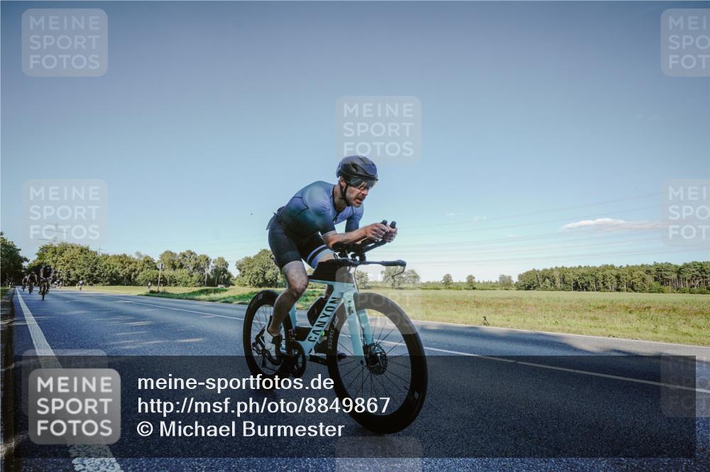 07.09.2025 - 19. Norderstedt Triathlon Michael Burmester http://msf.ph/oto/8849867 07.09.2025 16:18:06 Radfahren 878, 1555, 1619, 1621, 1627 meine-sportfotos.de