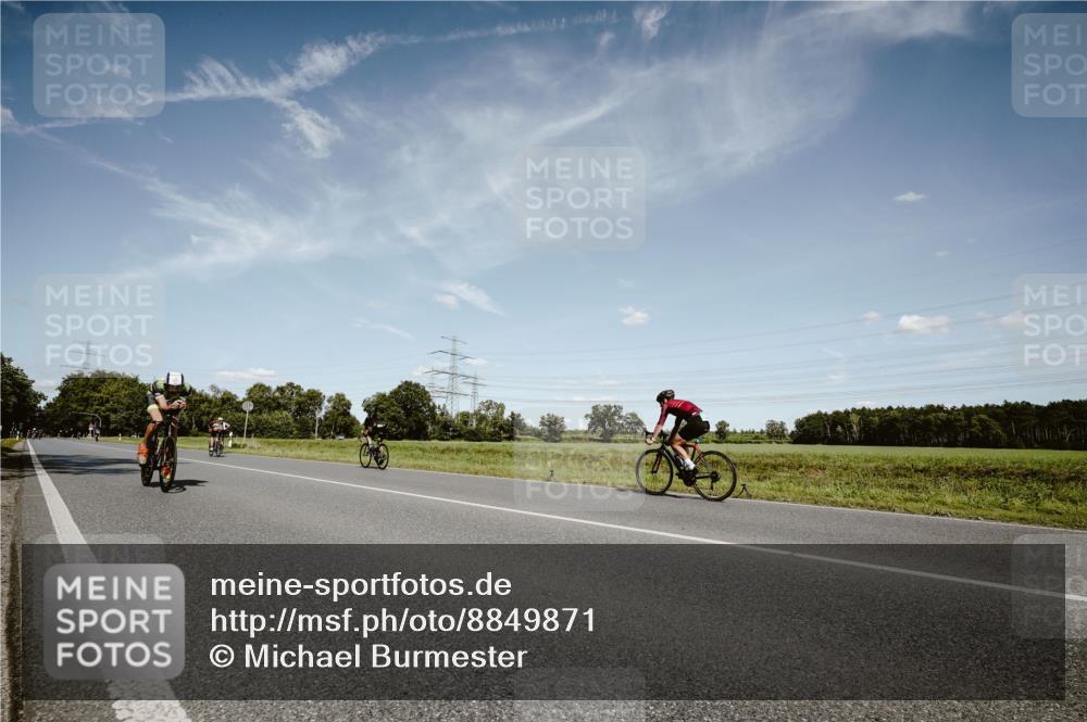 07.09.2025 - 19. Norderstedt Triathlon Michael Burmester http://msf.ph/oto/8849871 07.09.2025 14:07:16 Radfahren 1008, 1469 meine-sportfotos.de