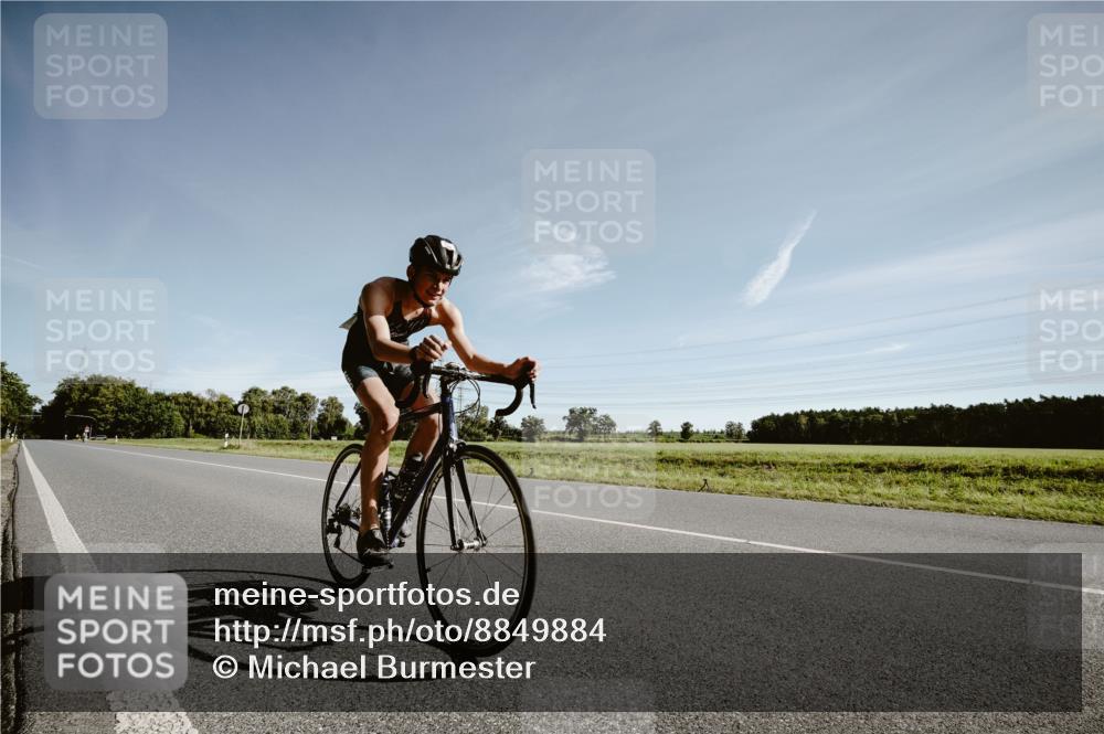 07.09.2025 - 19. Norderstedt Triathlon Michael Burmester http://msf.ph/oto/8849884 07.09.2025 10:38:33 Radfahren 686 meine-sportfotos.de