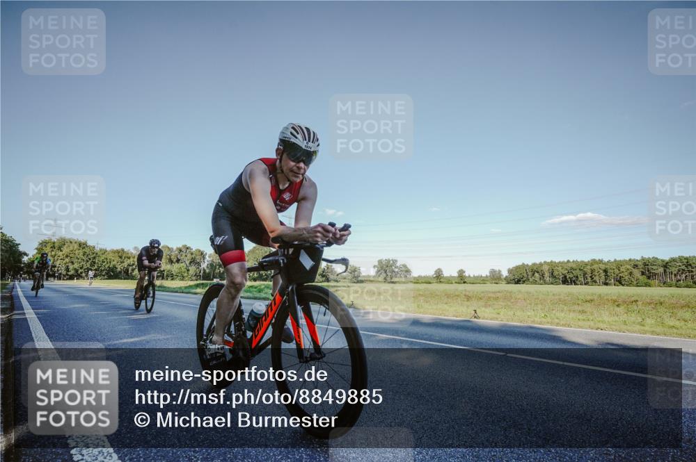 07.09.2025 - 19. Norderstedt Triathlon Michael Burmester http://msf.ph/oto/8849885 07.09.2025 16:18:30 Radfahren 923, 1574, 1589, 1616 meine-sportfotos.de