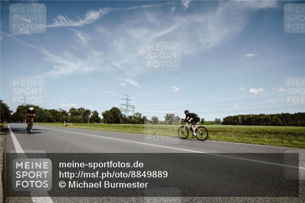 07.09.2025 - 19. Norderstedt Triathlon Michael Burmester http://msf.ph/oto/8849889 07.09.2025 14:07:32 Radfahren 971, 1000 meine-sportfotos.de