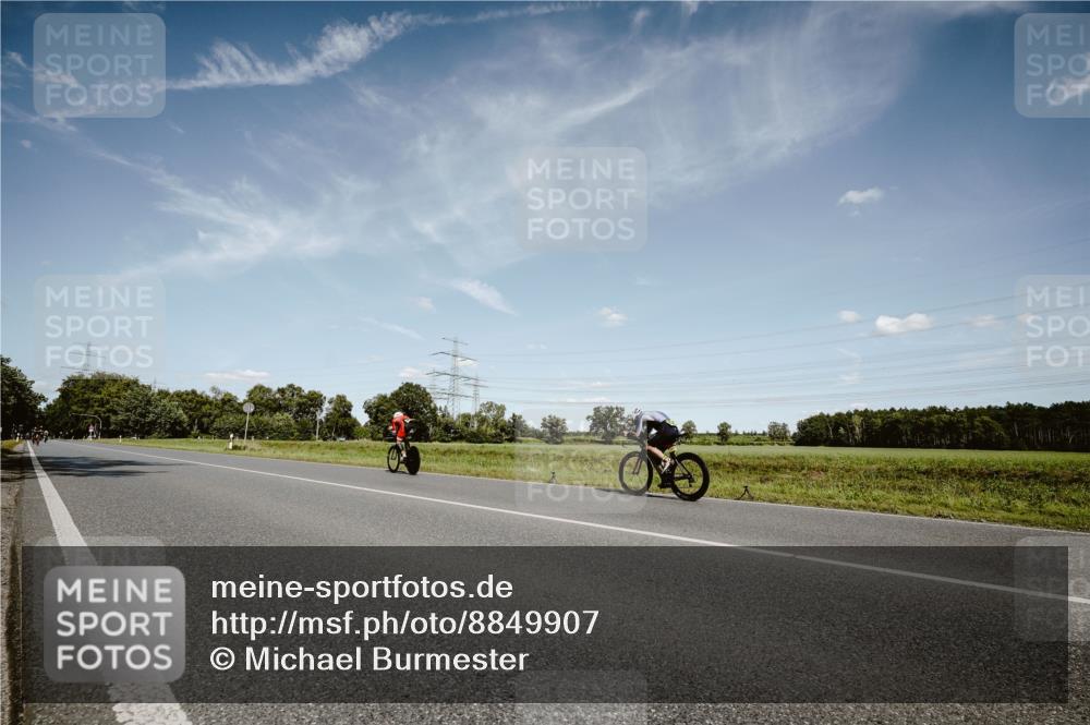 07.09.2025 - 19. Norderstedt Triathlon Michael Burmester http://msf.ph/oto/8849907 07.09.2025 14:08:01 Radfahren  meine-sportfotos.de