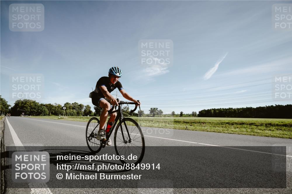 07.09.2025 - 19. Norderstedt Triathlon Michael Burmester http://msf.ph/oto/8849914 07.09.2025 10:39:28 Radfahren 93 meine-sportfotos.de