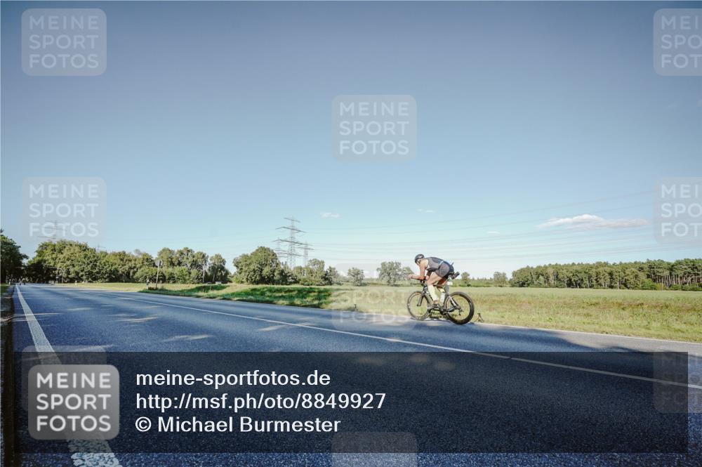 07.09.2025 - 19. Norderstedt Triathlon Michael Burmester http://msf.ph/oto/8849927 07.09.2025 16:19:00 Radfahren 1523 meine-sportfotos.de
