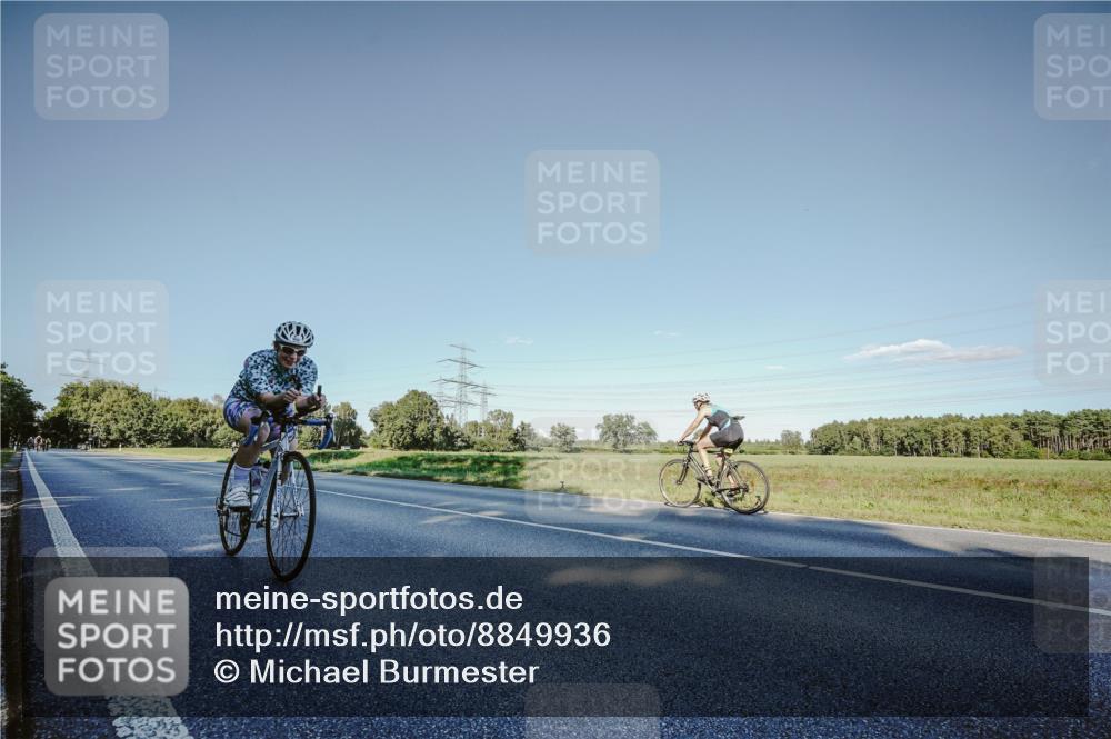 07.09.2025 - 19. Norderstedt Triathlon Michael Burmester http://msf.ph/oto/8849936 07.09.2025 16:19:11 Radfahren 1107, 1432, 1580 meine-sportfotos.de
