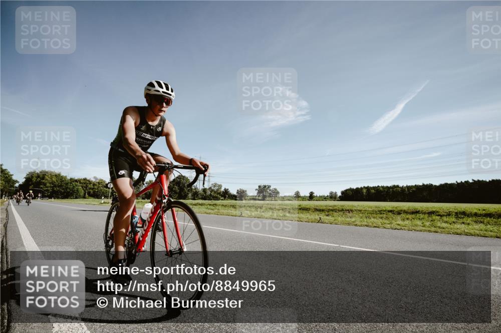 07.09.2025 - 19. Norderstedt Triathlon Michael Burmester http://msf.ph/oto/8849965 07.09.2025 10:40:56 Radfahren 114, 668 meine-sportfotos.de