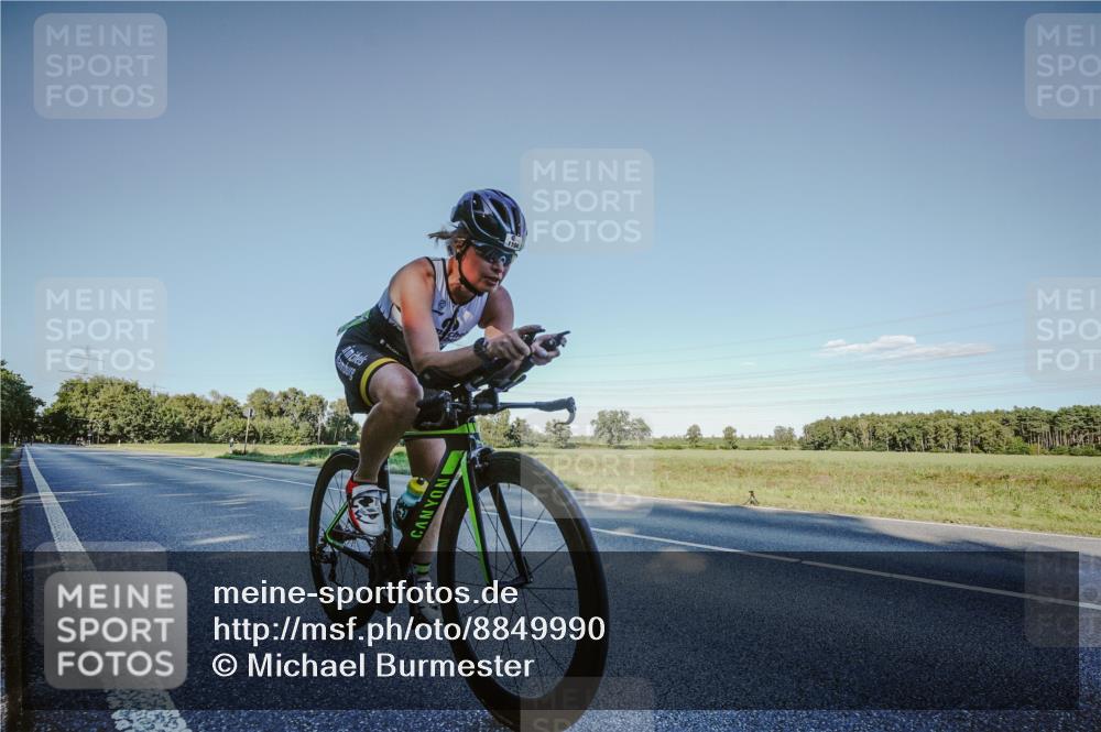 07.09.2025 - 19. Norderstedt Triathlon Michael Burmester http://msf.ph/oto/8849990 07.09.2025 16:20:07 Radfahren 936, 1104, 1458 meine-sportfotos.de