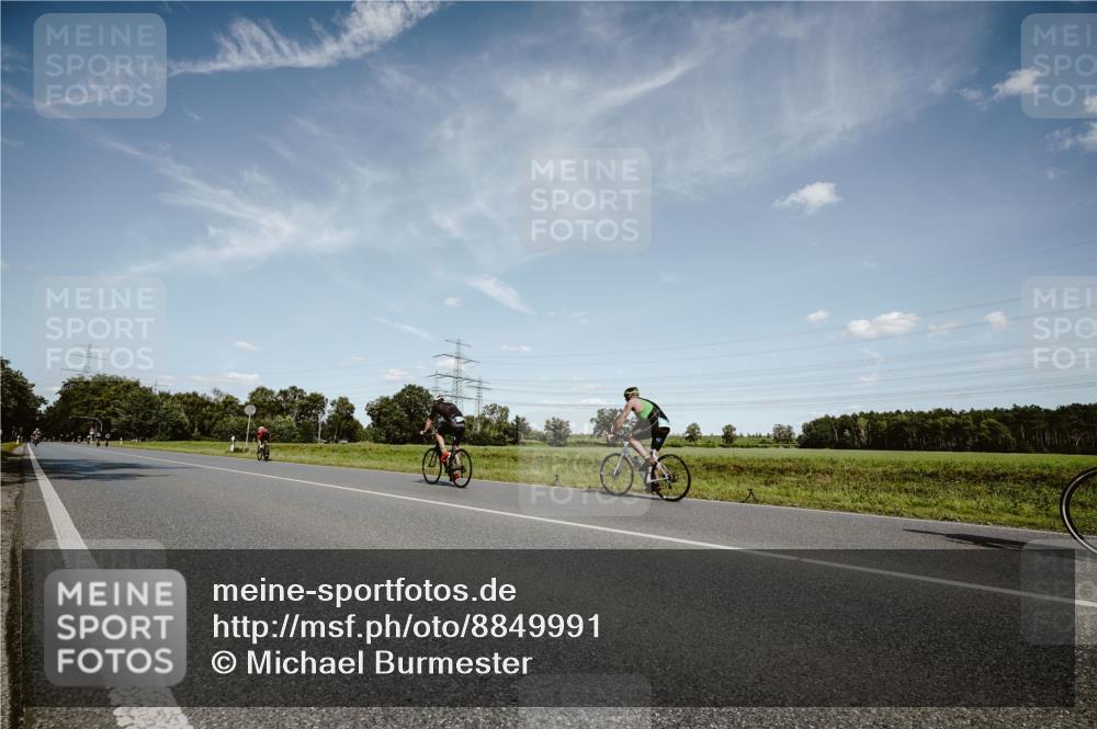 07.09.2025 - 19. Norderstedt Triathlon Michael Burmester http://msf.ph/oto/8849991 07.09.2025 14:08:58 Radfahren  meine-sportfotos.de
