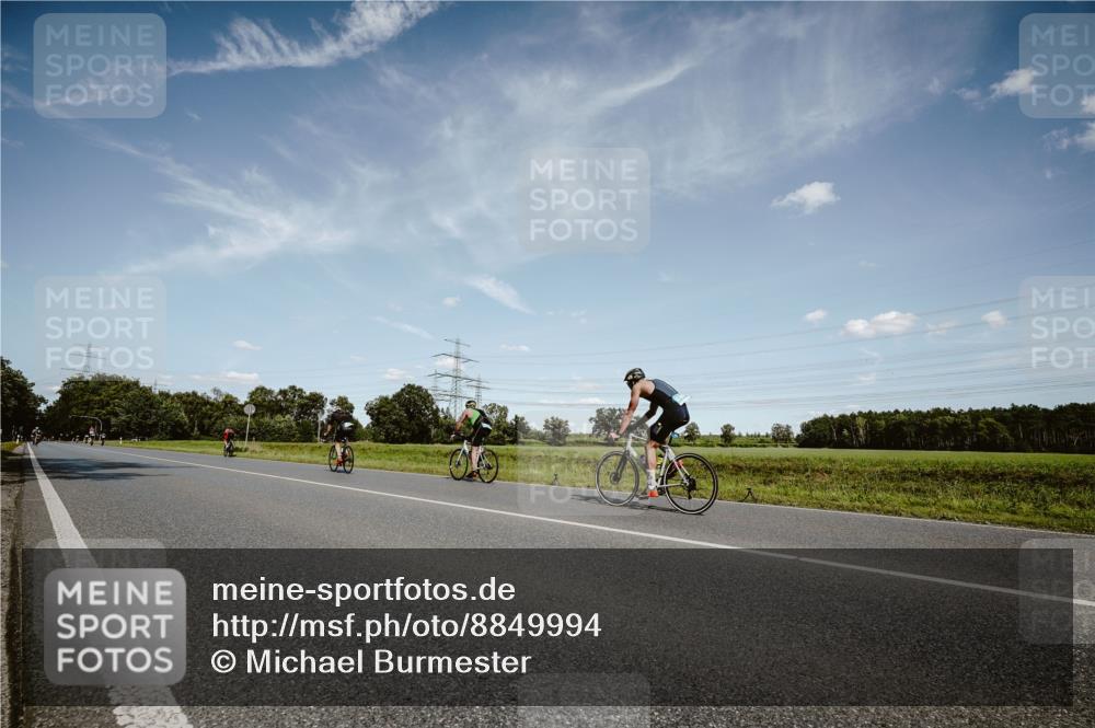 07.09.2025 - 19. Norderstedt Triathlon Michael Burmester http://msf.ph/oto/8849994 07.09.2025 14:08:58 Radfahren  meine-sportfotos.de