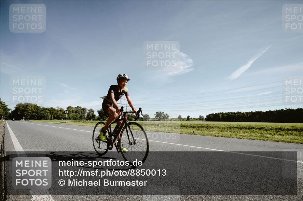 07.09.2025 - 19. Norderstedt Triathlon Michael Burmester http://msf.ph/oto/8850013 07.09.2025 10:41:35 Radfahren 115, 125, 636 meine-sportfotos.de