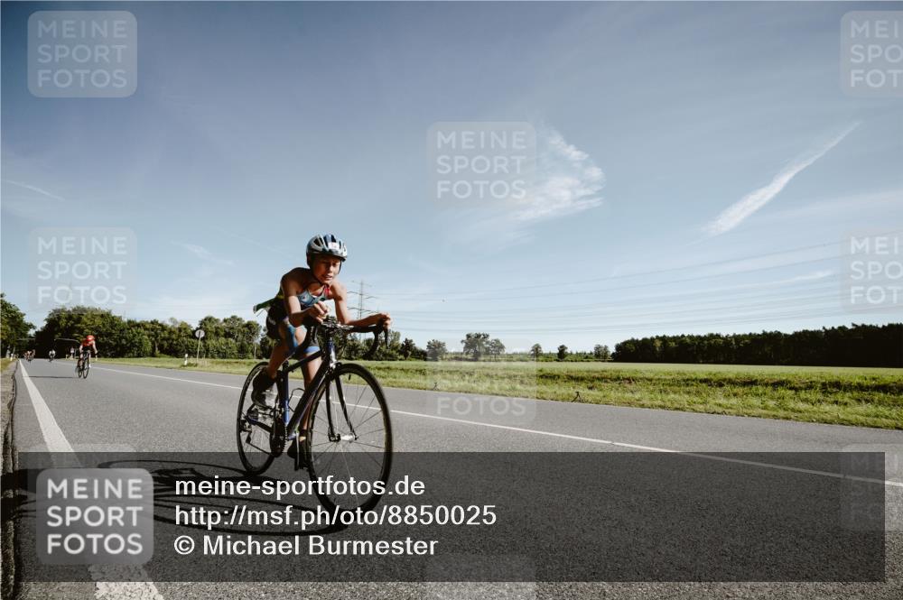 07.09.2025 - 19. Norderstedt Triathlon Michael Burmester http://msf.ph/oto/8850025 07.09.2025 10:42:26 Radfahren 73, 106 meine-sportfotos.de