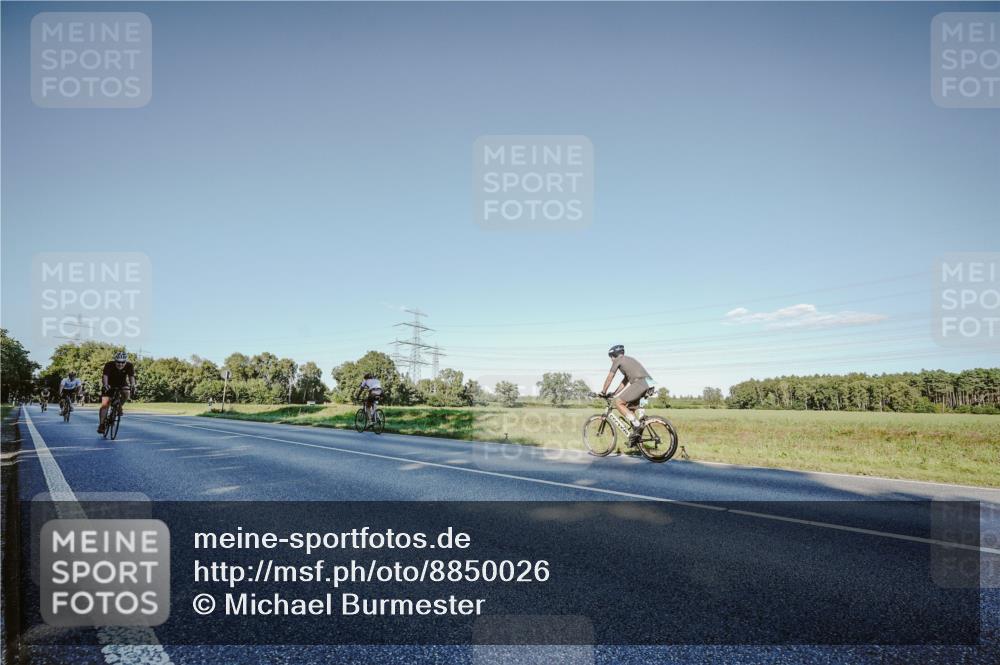 07.09.2025 - 19. Norderstedt Triathlon Michael Burmester http://msf.ph/oto/8850026 07.09.2025 16:20:55 Radfahren 1515, 1546 meine-sportfotos.de