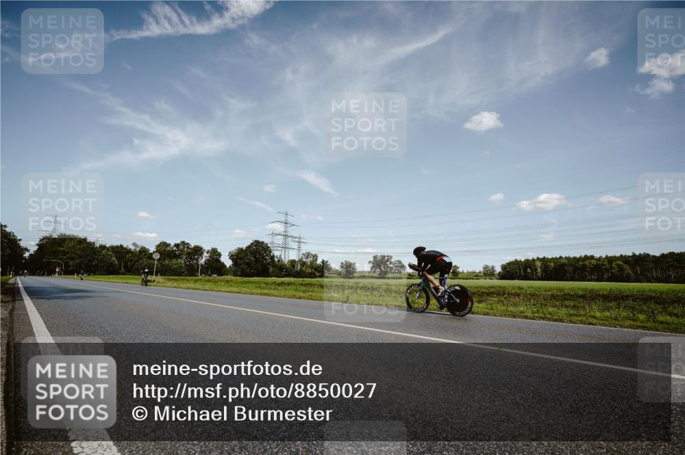 07.09.2025 - 19. Norderstedt Triathlon Michael Burmester http://msf.ph/oto/8850027 07.09.2025 14:09:33 Radfahren  meine-sportfotos.de