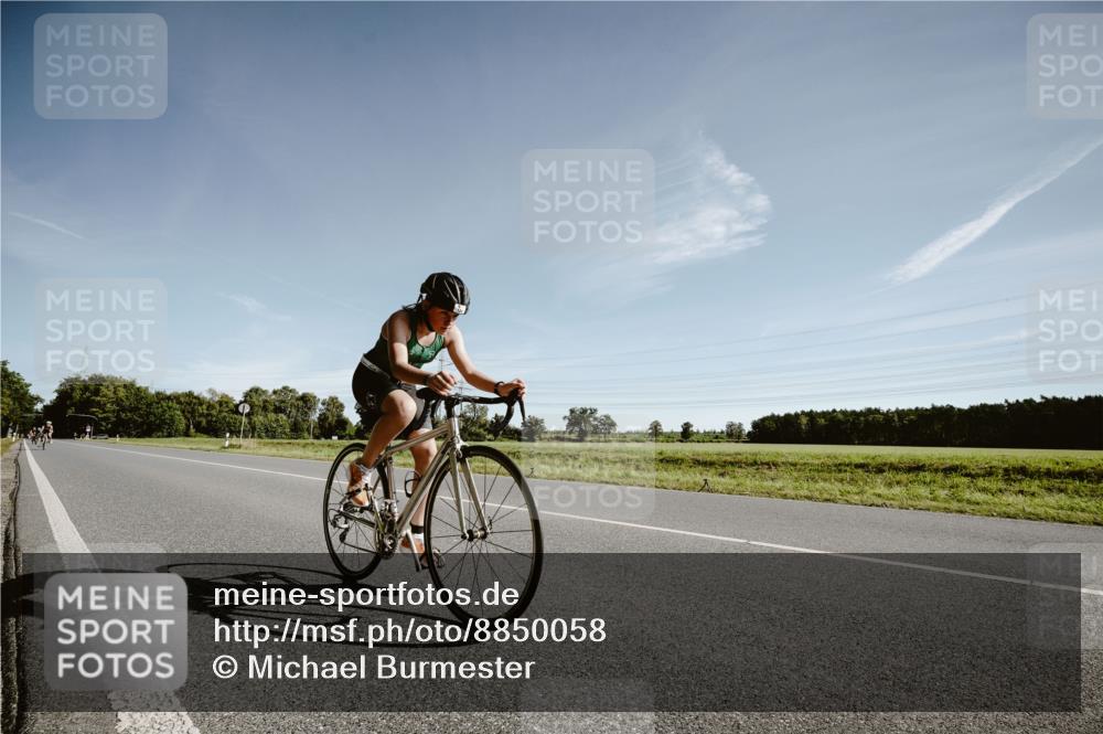 07.09.2025 - 19. Norderstedt Triathlon Michael Burmester http://msf.ph/oto/8850058 07.09.2025 10:43:13 Radfahren 83, 124 meine-sportfotos.de
