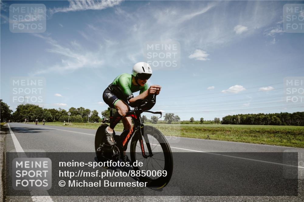 07.09.2025 - 19. Norderstedt Triathlon Michael Burmester http://msf.ph/oto/8850069 07.09.2025 14:10:27 Radfahren 388, 1016 meine-sportfotos.de