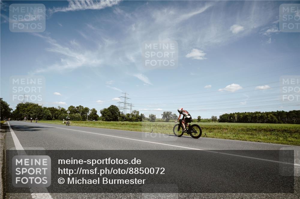 07.09.2025 - 19. Norderstedt Triathlon Michael Burmester http://msf.ph/oto/8850072 07.09.2025 14:10:28 Radfahren 388, 1016 meine-sportfotos.de