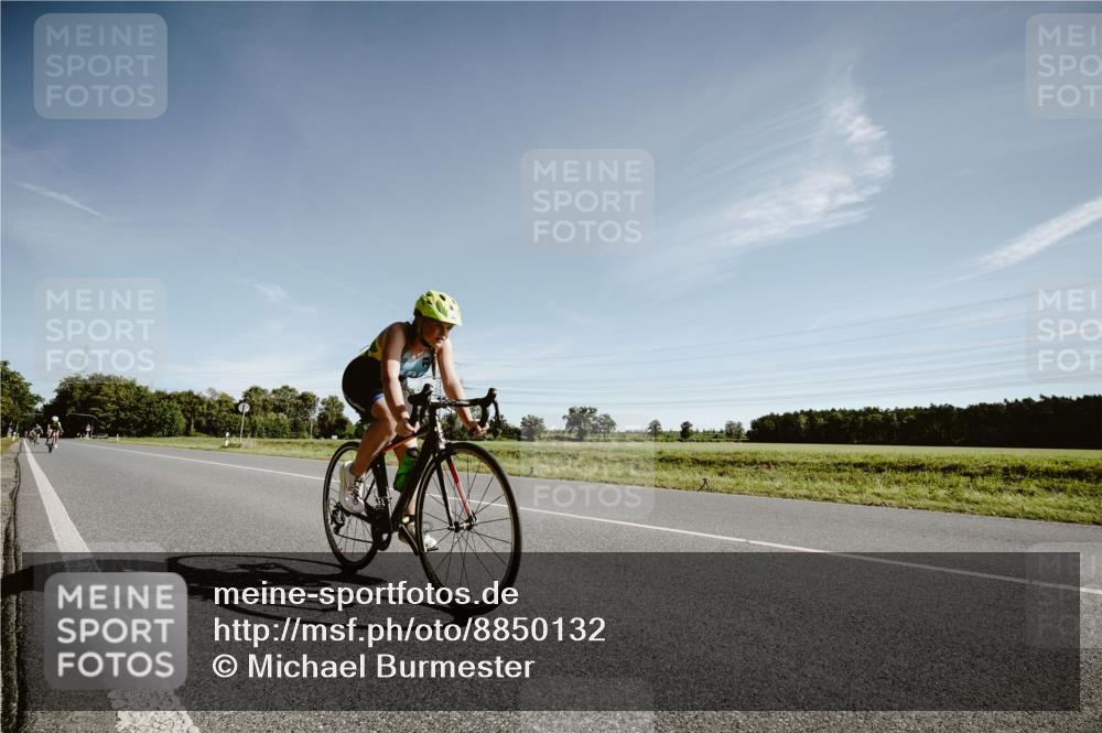 07.09.2025 - 19. Norderstedt Triathlon Michael Burmester http://msf.ph/oto/8850132 07.09.2025 10:45:35 Radfahren 67, 110, 133 meine-sportfotos.de