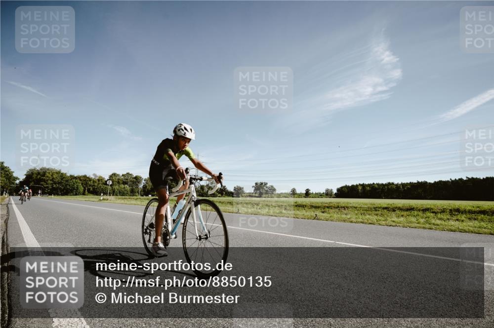 07.09.2025 - 19. Norderstedt Triathlon Michael Burmester http://msf.ph/oto/8850135 07.09.2025 10:45:39 Radfahren 110, 650 meine-sportfotos.de