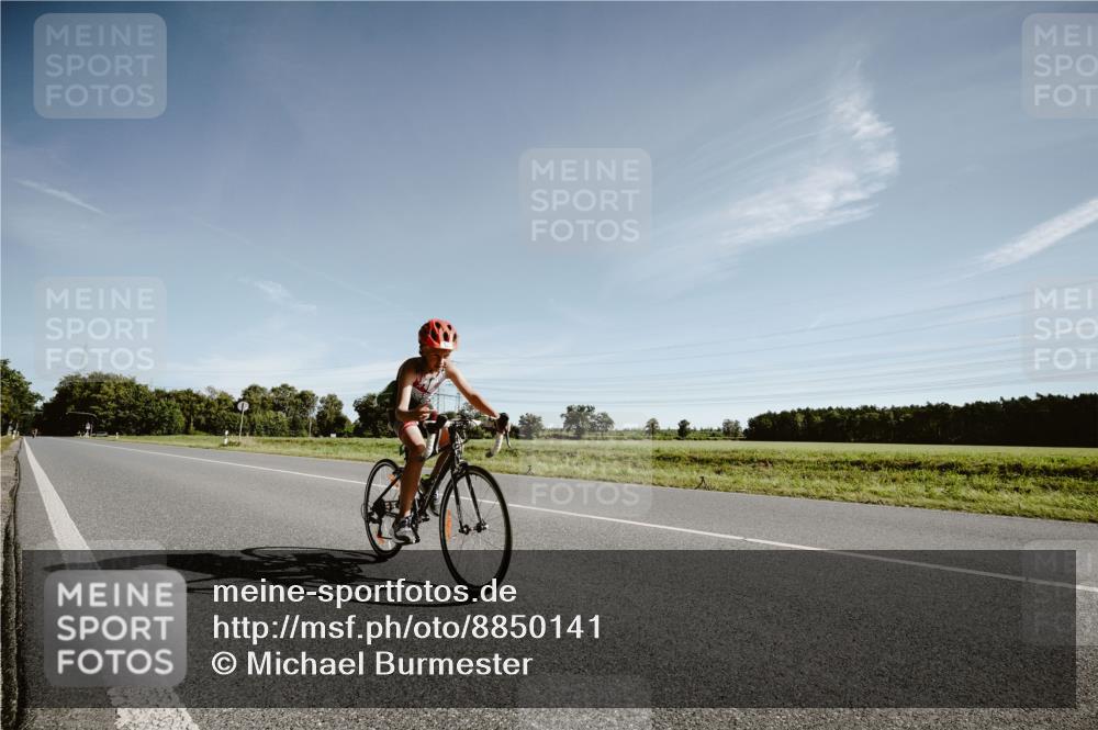 07.09.2025 - 19. Norderstedt Triathlon Michael Burmester http://msf.ph/oto/8850141 07.09.2025 10:45:44 Radfahren 80, 650 meine-sportfotos.de