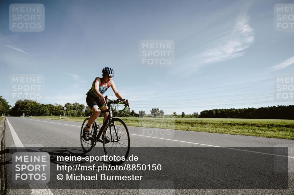 07.09.2025 - 19. Norderstedt Triathlon Michael Burmester http://msf.ph/oto/8850150 07.09.2025 10:46:30 Radfahren 641 meine-sportfotos.de