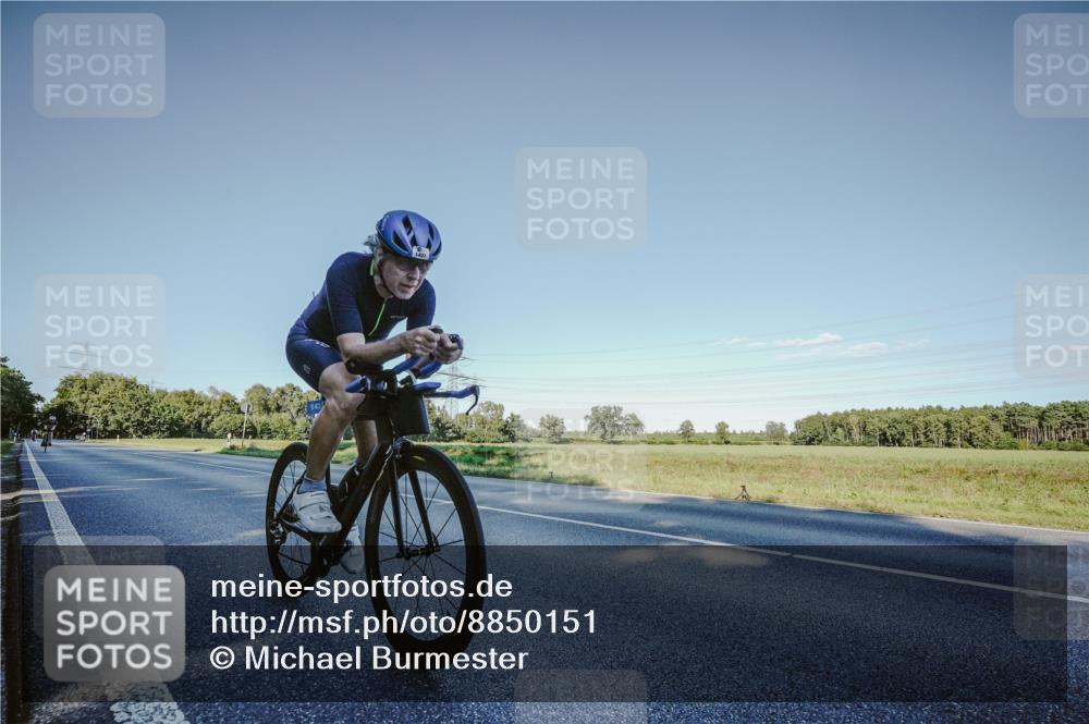 07.09.2025 - 19. Norderstedt Triathlon Michael Burmester http://msf.ph/oto/8850151 07.09.2025 16:23:26 Radfahren 1437, 1473 meine-sportfotos.de