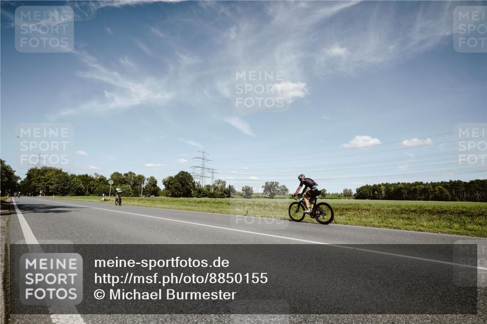 07.09.2025 - 19. Norderstedt Triathlon Michael Burmester http://msf.ph/oto/8850155 07.09.2025 14:11:37 Radfahren  meine-sportfotos.de