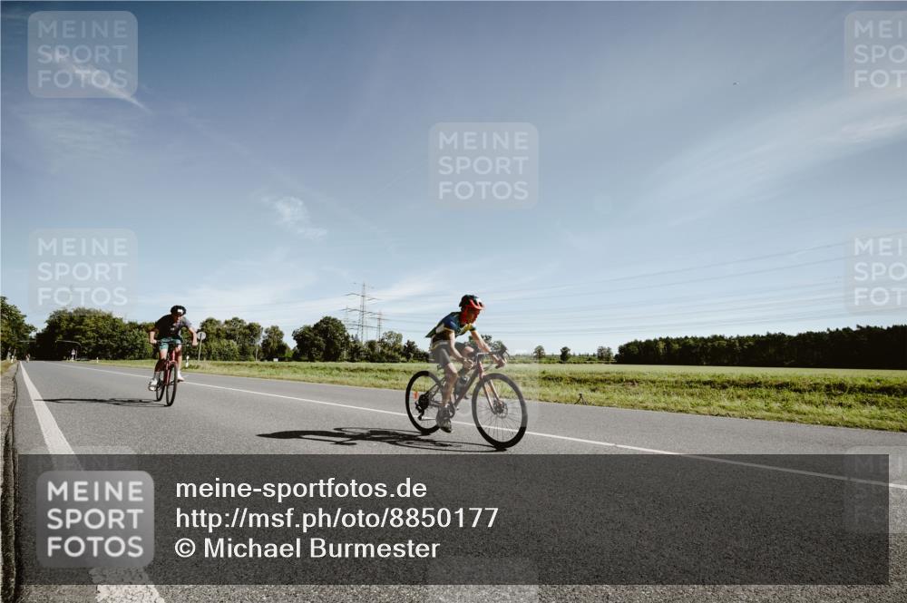 07.09.2025 - 19. Norderstedt Triathlon Michael Burmester http://msf.ph/oto/8850177 07.09.2025 10:51:37 Radfahren 94, 116 meine-sportfotos.de