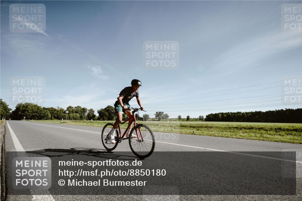 07.09.2025 - 19. Norderstedt Triathlon Michael Burmester http://msf.ph/oto/8850180 07.09.2025 10:51:38 Radfahren 94, 116 meine-sportfotos.de