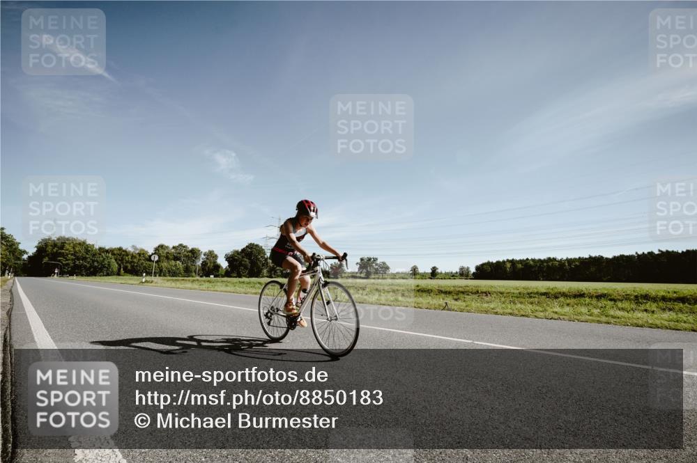 07.09.2025 - 19. Norderstedt Triathlon Michael Burmester http://msf.ph/oto/8850183 07.09.2025 10:51:51 Radfahren 59 meine-sportfotos.de