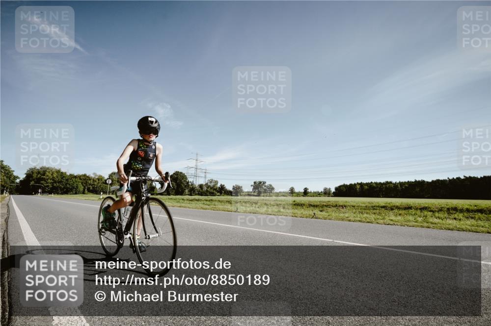 07.09.2025 - 19. Norderstedt Triathlon Michael Burmester http://msf.ph/oto/8850189 07.09.2025 10:52:24 Radfahren 85, 666 meine-sportfotos.de