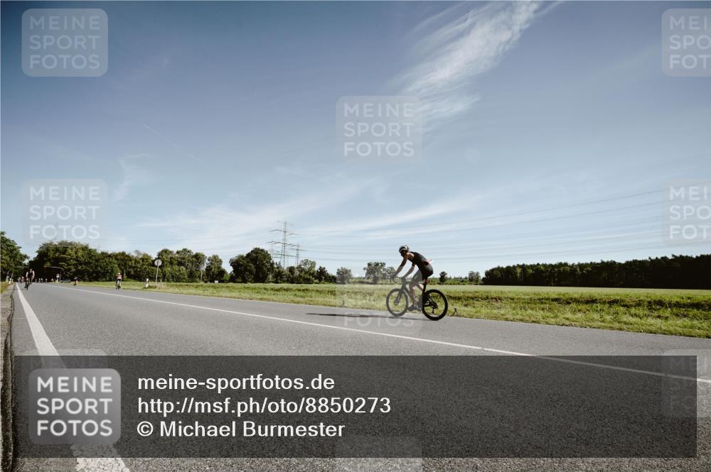 07.09.2025 - 19. Norderstedt Triathlon Michael Burmester http://msf.ph/oto/8850273 07.09.2025 11:03:41 Radfahren 1171 meine-sportfotos.de