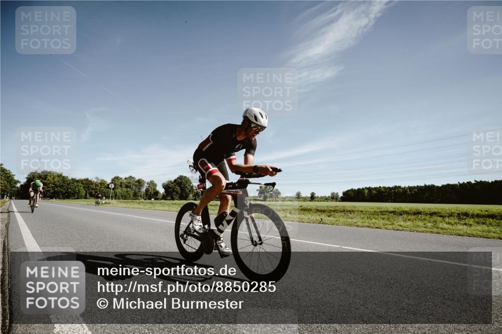 07.09.2025 - 19. Norderstedt Triathlon Michael Burmester http://msf.ph/oto/8850285 07.09.2025 11:03:54 Radfahren 1176, 1188, 1355 meine-sportfotos.de
