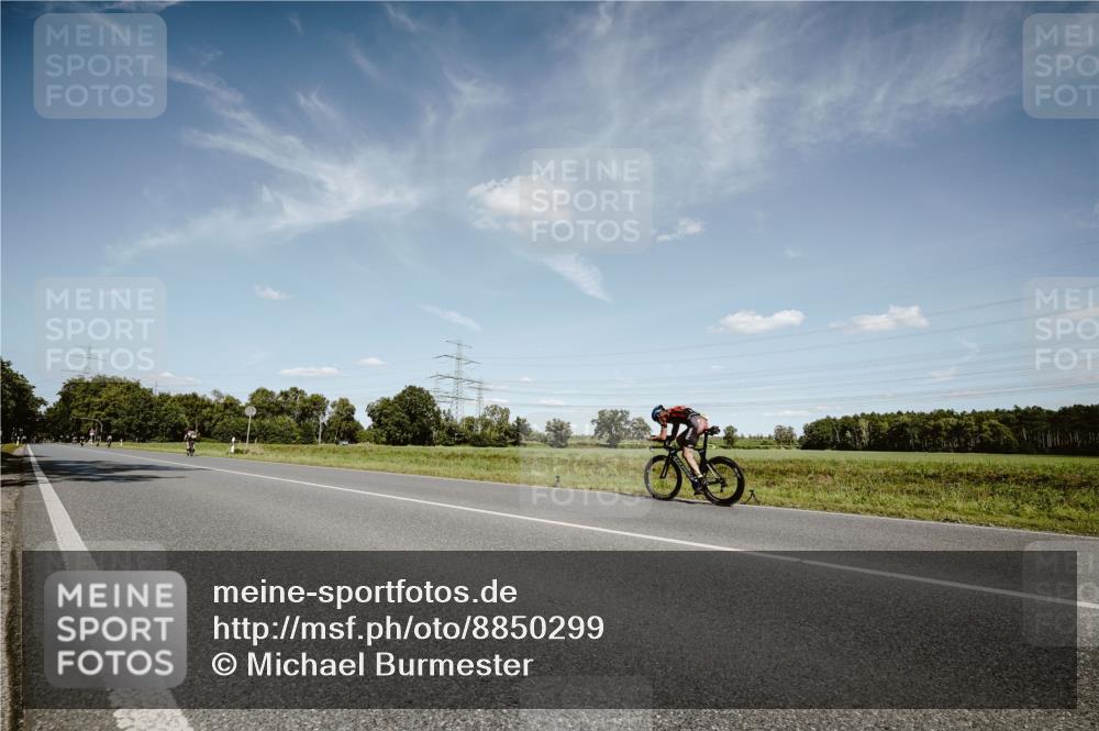07.09.2025 - 19. Norderstedt Triathlon Michael Burmester http://msf.ph/oto/8850299 07.09.2025 14:13:38 Radfahren  meine-sportfotos.de
