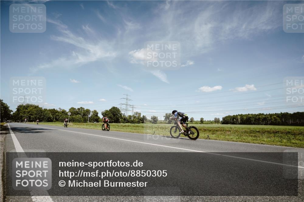 07.09.2025 - 19. Norderstedt Triathlon Michael Burmester http://msf.ph/oto/8850305 07.09.2025 14:13:41 Radfahren  meine-sportfotos.de
