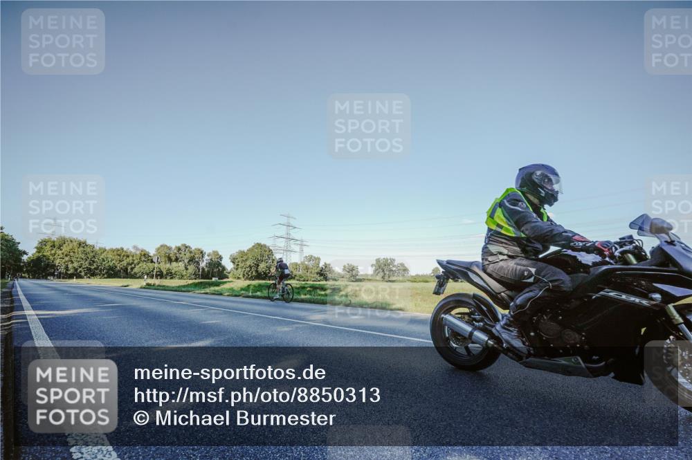 07.09.2025 - 19. Norderstedt Triathlon Michael Burmester http://msf.ph/oto/8850313 07.09.2025 16:28:10 Radfahren  meine-sportfotos.de