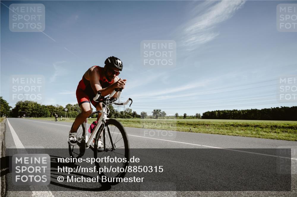 07.09.2025 - 19. Norderstedt Triathlon Michael Burmester http://msf.ph/oto/8850315 07.09.2025 11:04:56 Radfahren 238 meine-sportfotos.de