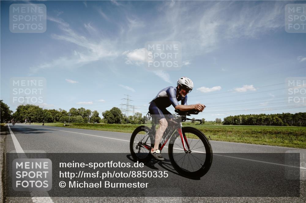 07.09.2025 - 19. Norderstedt Triathlon Michael Burmester http://msf.ph/oto/8850335 07.09.2025 14:14:00 Radfahren 905, 978, 1011, 1037, 1465 meine-sportfotos.de