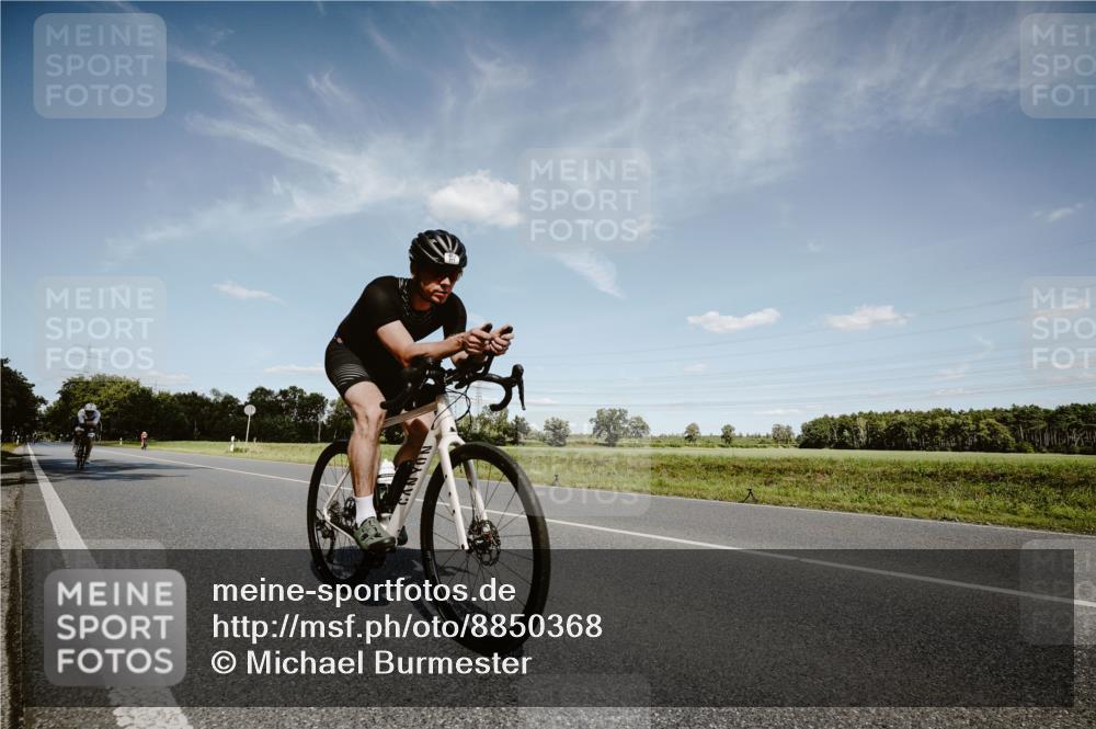 07.09.2025 - 19. Norderstedt Triathlon Michael Burmester http://msf.ph/oto/8850368 07.09.2025 14:14:25 Radfahren 361, 877 meine-sportfotos.de