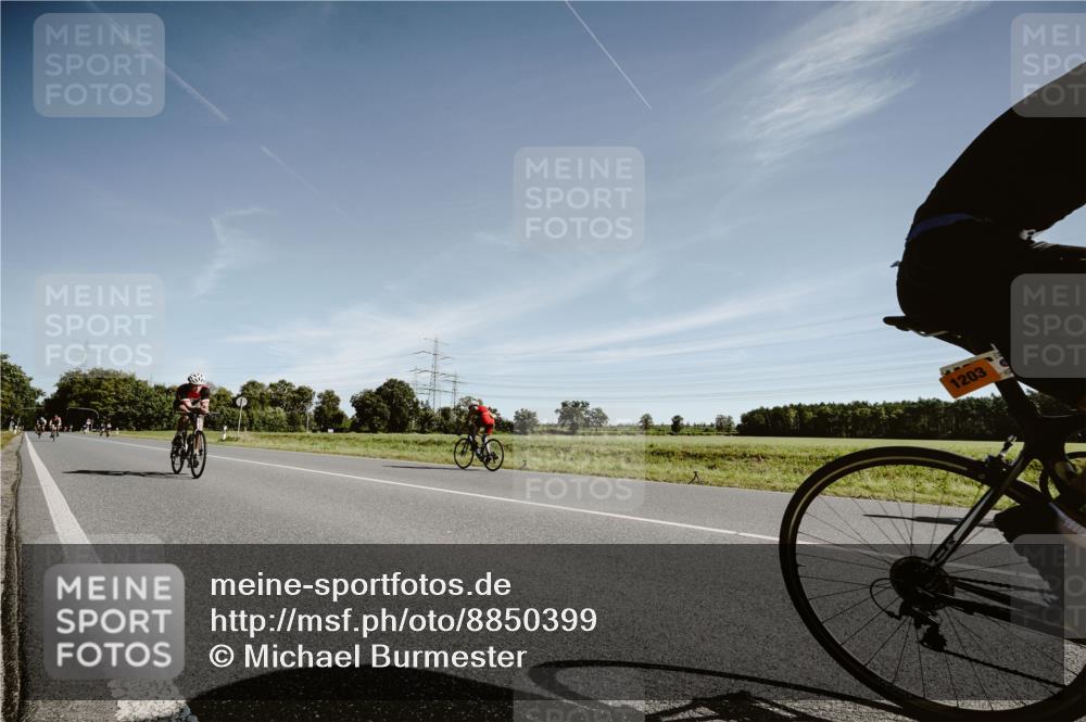 07.09.2025 - 19. Norderstedt Triathlon Michael Burmester http://msf.ph/oto/8850399 07.09.2025 11:06:35 Radfahren 1189, 1202, 1203 meine-sportfotos.de