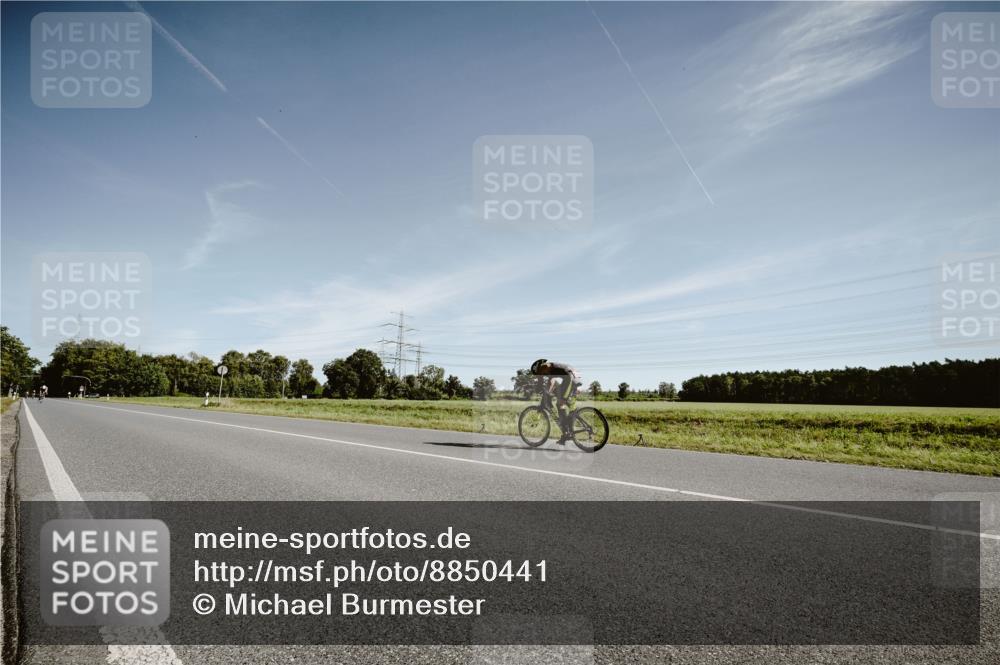 07.09.2025 - 19. Norderstedt Triathlon Michael Burmester http://msf.ph/oto/8850441 07.09.2025 11:07:35 Radfahren  meine-sportfotos.de