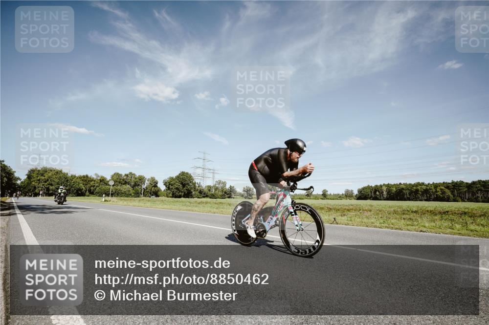 07.09.2025 - 19. Norderstedt Triathlon Michael Burmester http://msf.ph/oto/8850462 07.09.2025 14:16:24 Radfahren 391, 1042, 1408, 1459 meine-sportfotos.de
