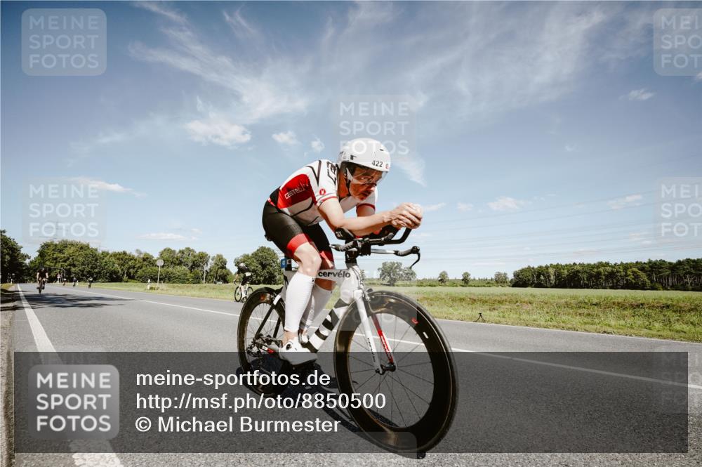 07.09.2025 - 19. Norderstedt Triathlon Michael Burmester http://msf.ph/oto/8850500 07.09.2025 14:16:33 Radfahren 422, 1462 meine-sportfotos.de