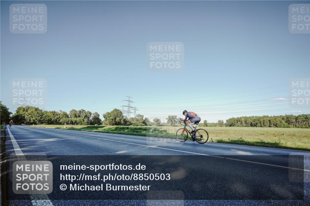 07.09.2025 - 19. Norderstedt Triathlon Michael Burmester http://msf.ph/oto/8850503 07.09.2025 16:35:58 Radfahren  meine-sportfotos.de